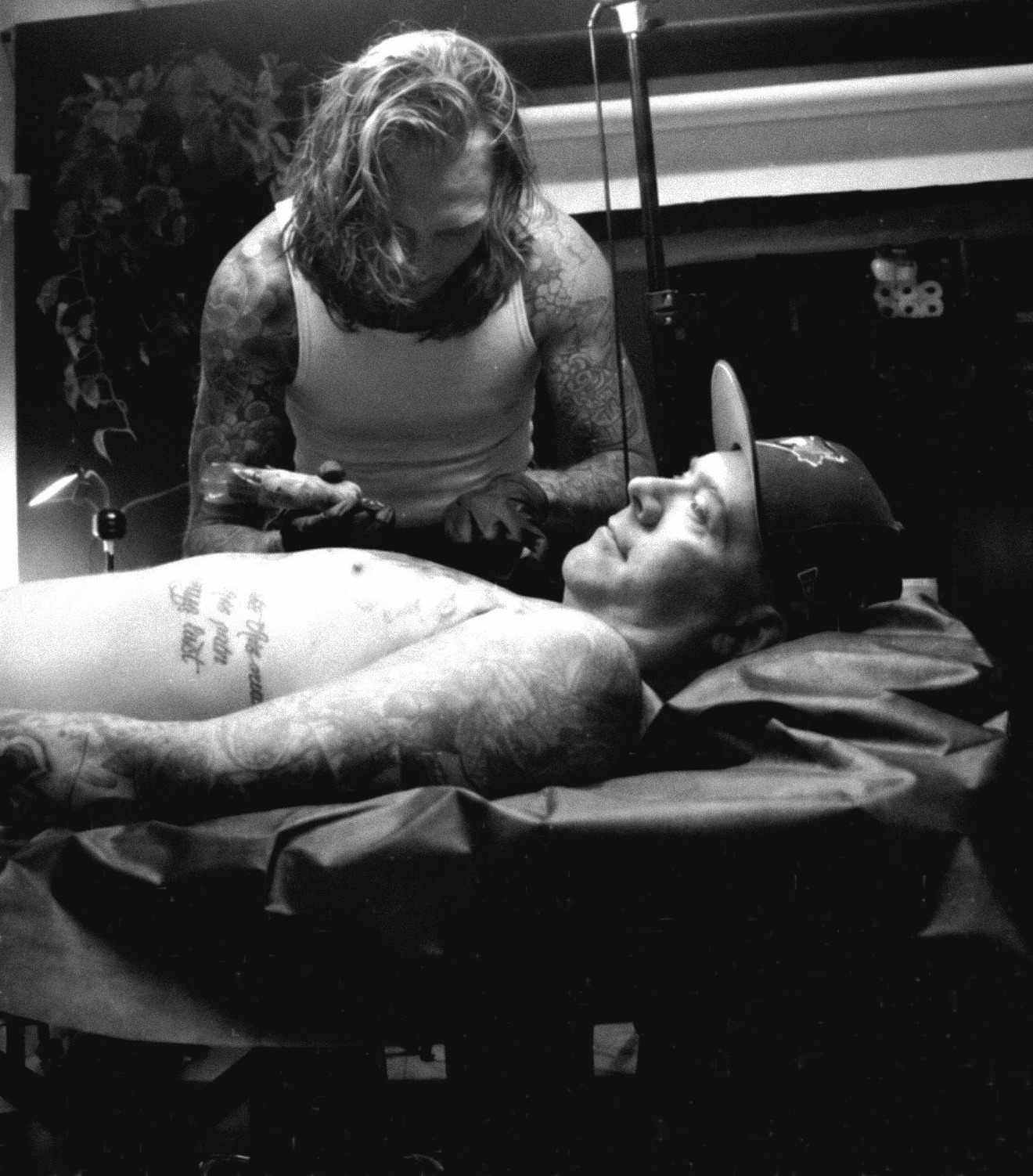 Antony Flemming at work, tattooing Charlie